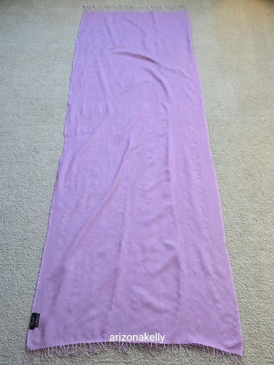 Minu Madhu Wool/Silk Scarf Lavender Purple Barcelona Spain - Picture 12 of 13